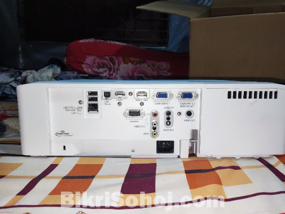 Maxell MC EX5001 Projector